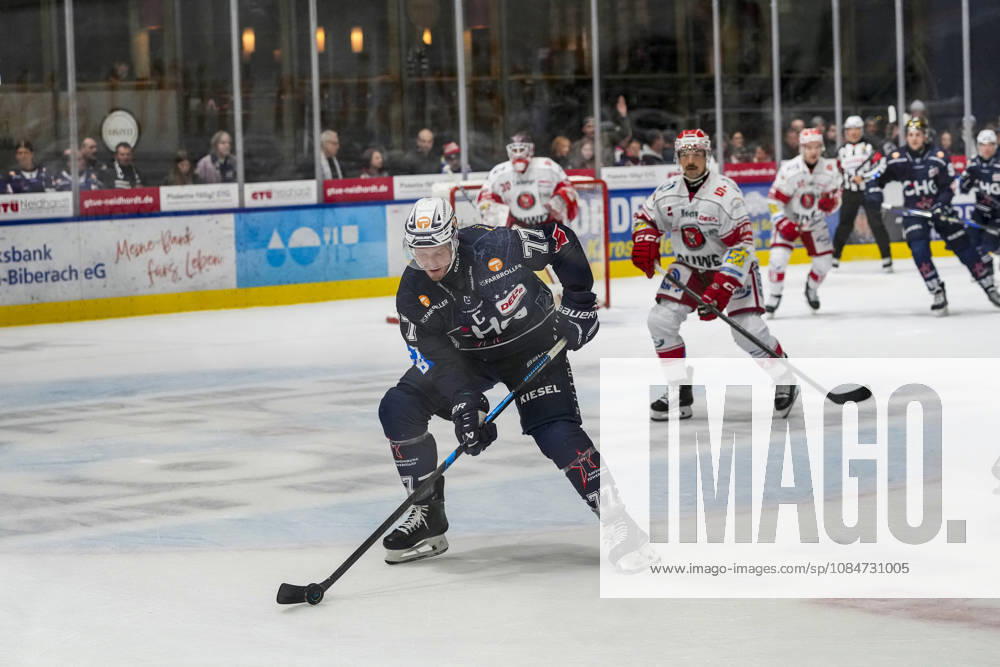 Robbie Czarnik, Ravensburg Towerstars, 77, GER, Ravensburg Towerstars vs. Eispiraten Crimmitschau, Ice Hockey, DEL2 Regular Season, Matchday 10, 2026–2027 Season, October 18, 2026, GER, Ravensburg Towerstars vs. Eispiraten Crimmitschau, Ice Hockey, DEL2 Regular Season, Matchday 10, 2026–2027 Season, October 18, 2026, Ravensburg