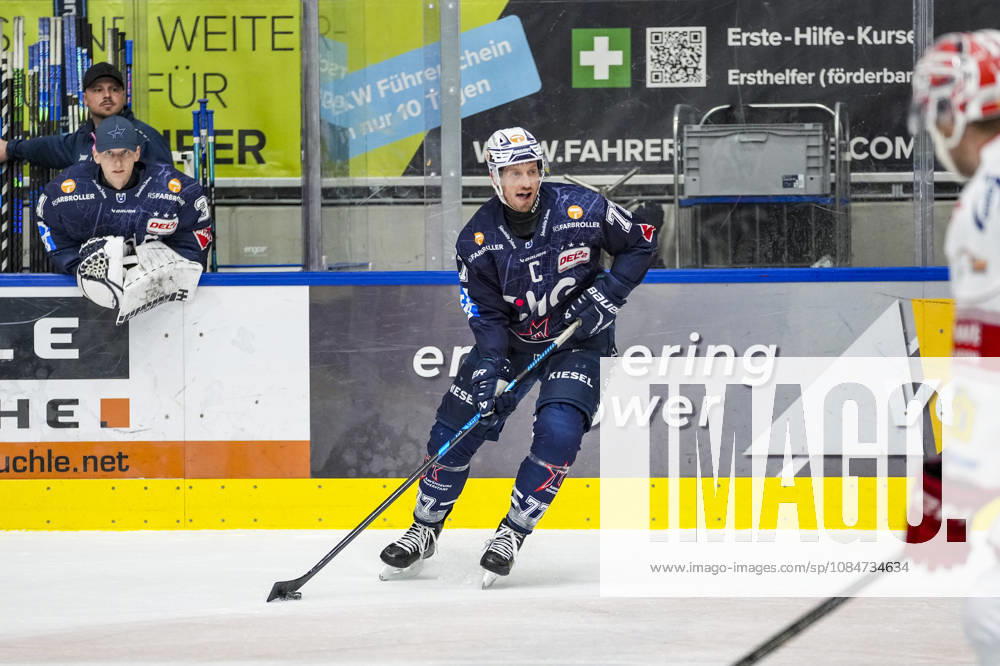 Robbie Czarnik, Ravensburg Towerstars, 77, GER, Ravensburg Towerstars vs. Eispiraten Crimmitschau, Ice Hockey, DEL2 Regular Season, Matchday 10, 2026–2027 Season, October 18, 2026, GER, Ravensburg Towerstars vs. Eispiraten Crimmitschau, Ice Hockey, DEL2 Regular Season, Matchday 10, 2026–2027 Season, October 18, 2026, Ravensburg