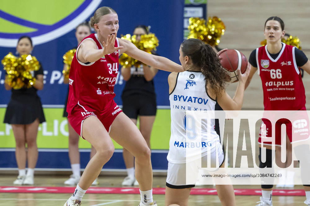 Toyota DBBL 2026–2027: HalFit Lions vs. BC Marburg Halle Saale, Germany, October 18, 2026. Pictured, from left: Lilly Kueppers (Halle) and Marianna Byvatov (Marburg Halle Saale), swh Arena, Saxony-Anhalt, Germany