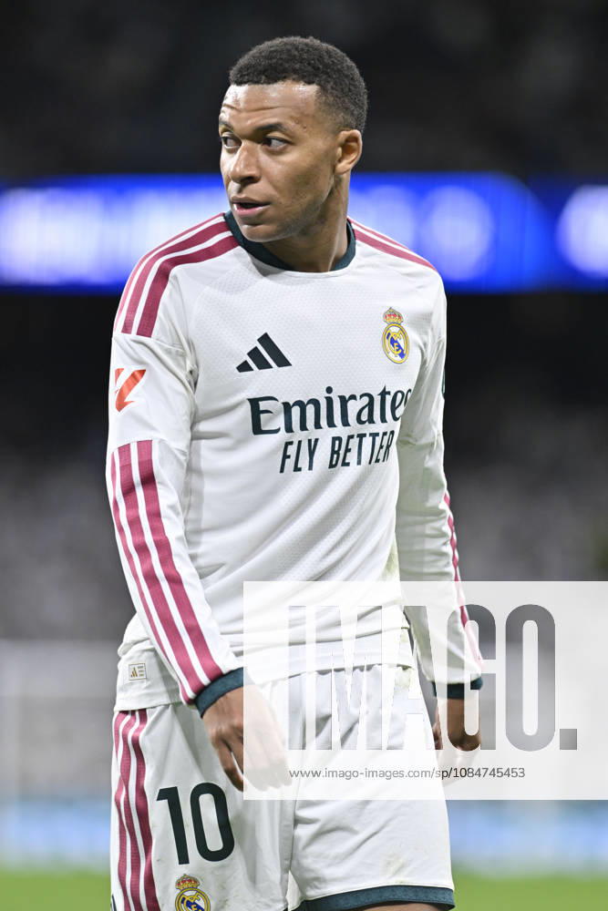 10 KYLIAN MBAPPE of Real Madrid CF during the match on Matchday 9 of the 2026-27 National League First Division Championship between REAL MADRID C.F. and SEVILLA FC, played at the Bernabeu Stadium on October 17, 2026, in Madrid, Spain. REAL MADRID C.F. Vs. SEVILLA FC - 2026 27 National League First Division Championship 10.18.26 - ZUMAc312 20261018_zsp_c312_048