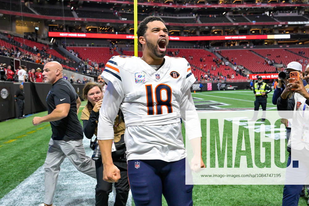 ATLANTA, GA - OCTOBER 18: Chicago quarterback Caleb Williams (18) reacts following the conclusion of the NFL, American Football Herren, USA game between the Chicago Bears and the Atlanta Falcons on October 18th, 2026 at Mercedes-Benz Stadium in Atlanta, GA. (Photo by Rich von Biberstein Icon Sportswire) NFL: OCT 18 Bears at Falcons Icon261018025
