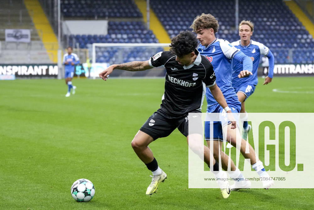 From left: Andre Leipold (Verl), 20; Maximilian Theuer (TSG II), 47; tackle, game scene, duel, tackle, tackling, dynamics, action, 18 10 2026, Sinsheim, Germany, soccer, 3rd League, TSG 1899 Hoffenheim II vs. SC Verl, DFB and DFL regulations prohibit any use of photographs as image sequences and or quasi-video