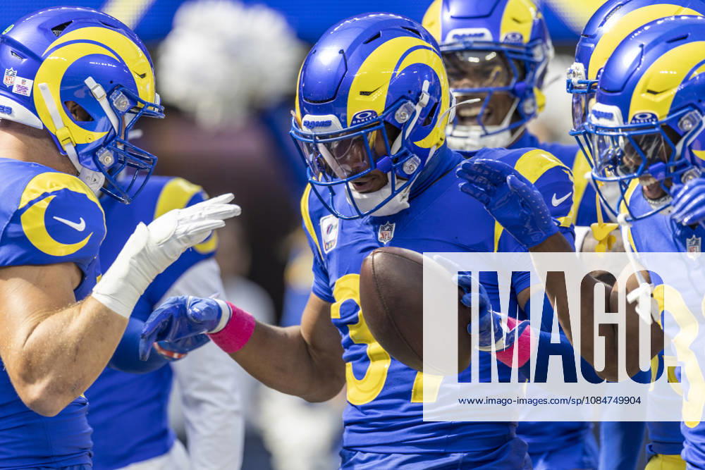 INGLEWOOD, CA - OCTOBER 18: Los Angeles Rams safety Quentin Lake (37) celebrates his interception in the first half of an NFL, American Football Herren, USA football game between the Arizona Cardinals and Los Angeles Rams at SoFi Stadium, Sunday, October 18, 2026, in Inglewood, California. (Photo by Tony Ding Icon Sportswire) NFL: OCT 18 Cardinals at Rams Icon46520261018012