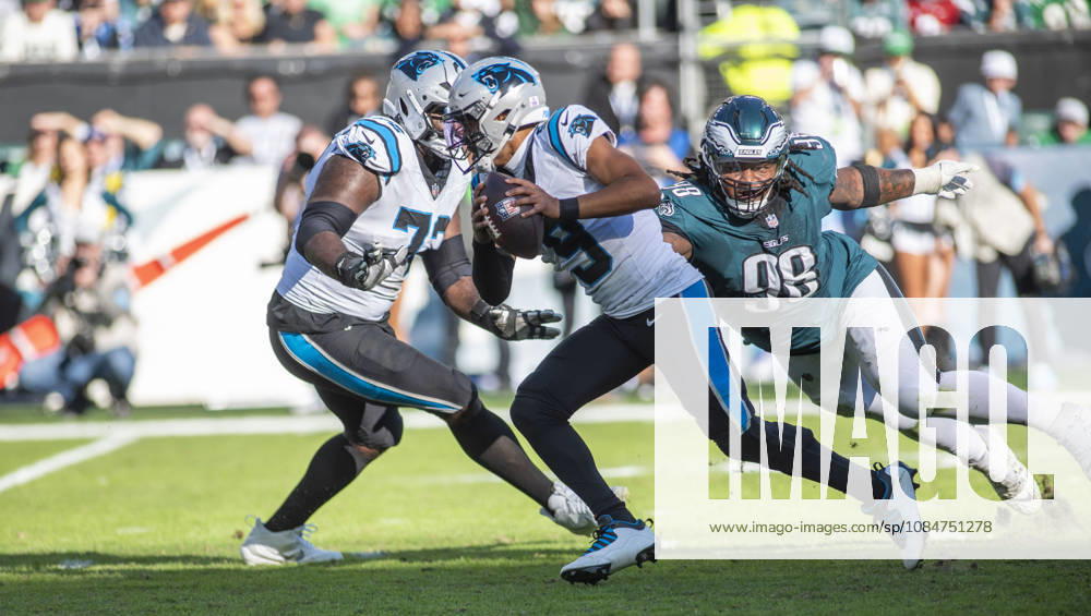 Panther QB BRYCE YPOUNG (9) in action during the game against the Eagles at Lincoln Financial Field in Philadelphia PA NFL, American Football Herren, USA 2026: Panthers 25 : 14 Eagles - ZUMArf1_ 20261018_zaf_rf1_024