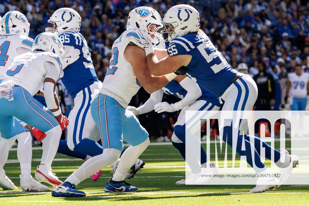 Indianapolis, Indiana, U.S: Tennessee Titans tight end Daniel Bellinger (82) blocks Indianapolis Colts defensive lineman Caden Curry (55) at the line during the game between the Tennessee Titans and the Indianapolis Colts at Lucas Oil Stadium, Indianapolis, Indiana. Indianapolis U.S - ZUMAs304 20261018_zaf_s304_026
