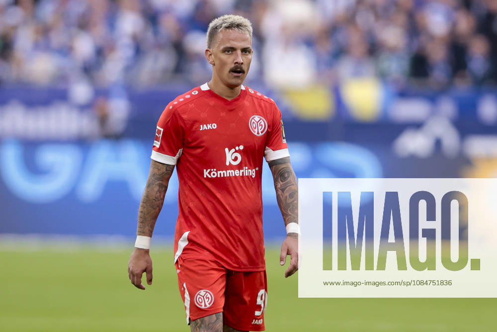Phillip Tietz of FSV Mainz during the Bundesliga 2026 27 match between FC Schalke 04 and FSV Mainz 05 at Veltins-Arena on October 17, 2026 in Gelsenkirchen, Germany.