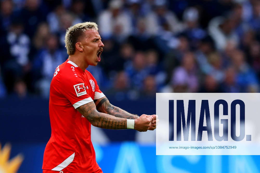 Phillip Tietz of FSV Mainz 05 celebrates after scoring his team s first goal to make it 0-1 during the Bundesliga 2026 27 match between FC Schalke 04 and FSV Mainz 05 at Veltins-Arena on October 17, 2026 in Gelsenkirchen, Germany.