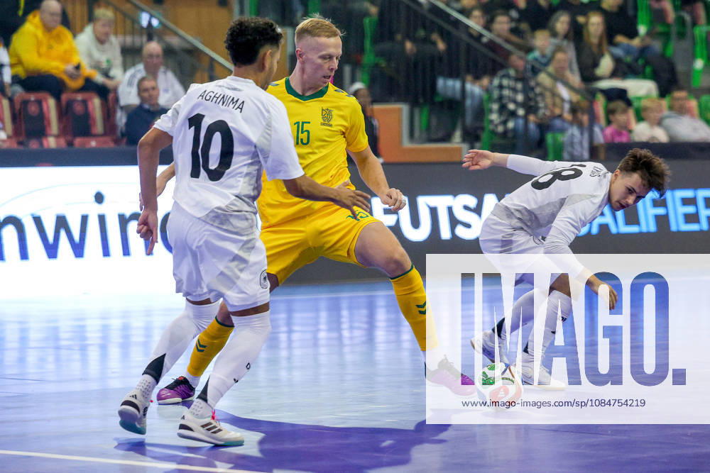 Futsal, World Cup Qualifier, Germany vs. Lithuania, Westenergie Sports Hall, Mülheim an der Ruhr, 2026–2027 Season: Deividas Reimaris (Lithuania 15) in a one-on-one battle against Fouad Aghnima (Germany 10). DFB regulations prohibit any use of photographs as image sequences and or quasi-video. North Rhine-Westphalia, Germany
