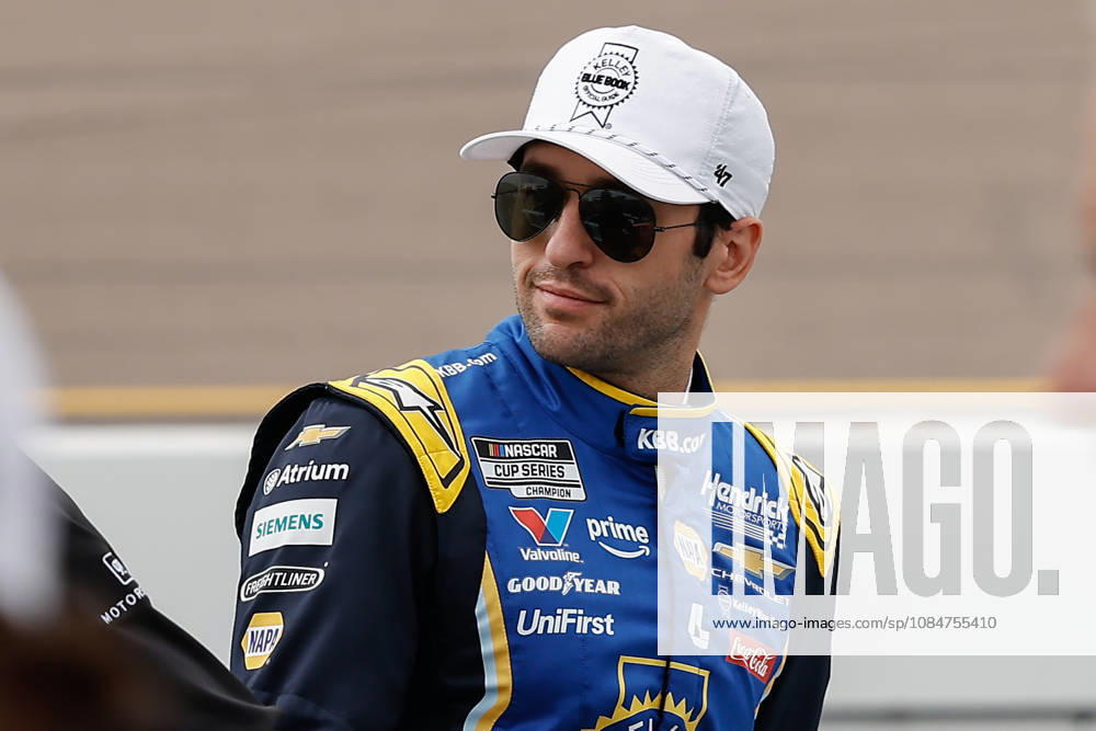 AVONDALE, AZ - OCTOBER 18: Chase Elliott ( 9 Hendrick Motorsports Kelley Blue Book 100th Anniversary Chevrolet) looks on before the NASCAR, Motorsport, USA Cup Series Playoffs Freeway Insurance 500 on October 18, 2026, at Phoenix Raceway in Avondale, AZ. (Photo by Kevin Abele Icon Sportswire) AUTO: OCT 18 NASCAR Cup Series Playoffs Freeway Insurance 500 Icon261018024500