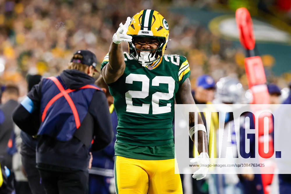 Oct 18, 2026; Green Bay, WI, USA; Green Bay Packers running back Pierre Strong Jr. (22) celebrates after making a first down during the NFL, American Football Herren, USA game against the Dallas Cowboys at Lambeau Field. Mandatory Credit: -Cal Media. Green Bay USA - ZUMAc04_ 20261018_zma_c04_416
