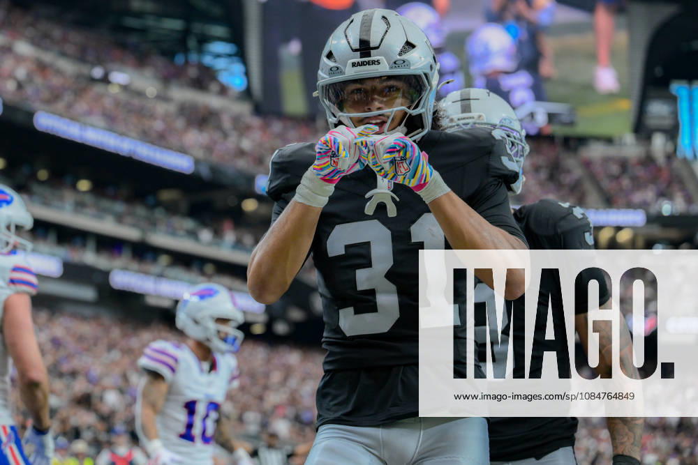 STOKES 31 of Las Vegas raiders celebrated after successful intercept during week 6 NFL, American Football Herren, USA game at the Allegiant stadium in Las Vegas. The Buffalo Bills Defeated The Las Vegas Raiders 33-30 - ZUMAo117 20261018_zsp_o117_020