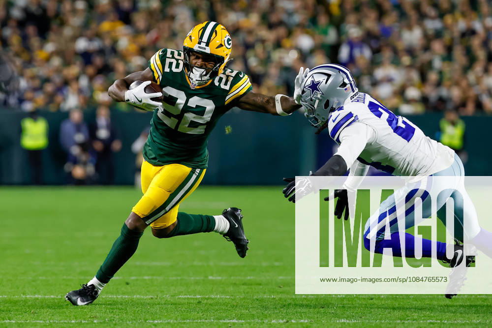 Oct 18, 2026; Green Bay, WI, USA; Green Bay Packers running back Pierre Strong Jr. (22) runs after making a catch during the NFL, American Football Herren, USA game against the Dallas Cowboys at Lambeau Field. Mandatory Credit: -Cal Media. Green Bay USA - ZUMAc04_ 20261018_zma_c04_428