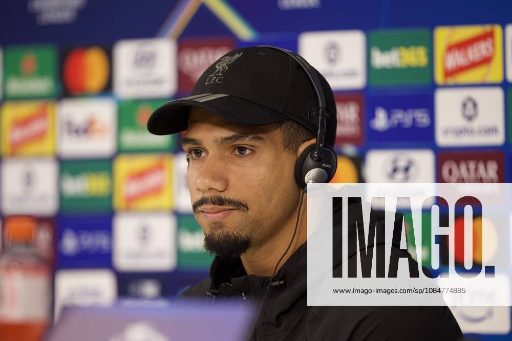 Football - UEFA Champions League - Liverpool FC v Villarreal CF - MD-1 LIVERPOOL, ENGLAND - Monday, October 19, 2026: Liverpool s Ronald Araujo during a press conference, PK, Pressekonferenz at Anfield ahead of the UEFA Champions League 2026 27 League Phase MD3 match between Liverpool FC and Villarreal CF. (Photo by David Rawcliffe Propaganda) LIVERPOOL Anfield MERSEYSIDE ENGLAND
