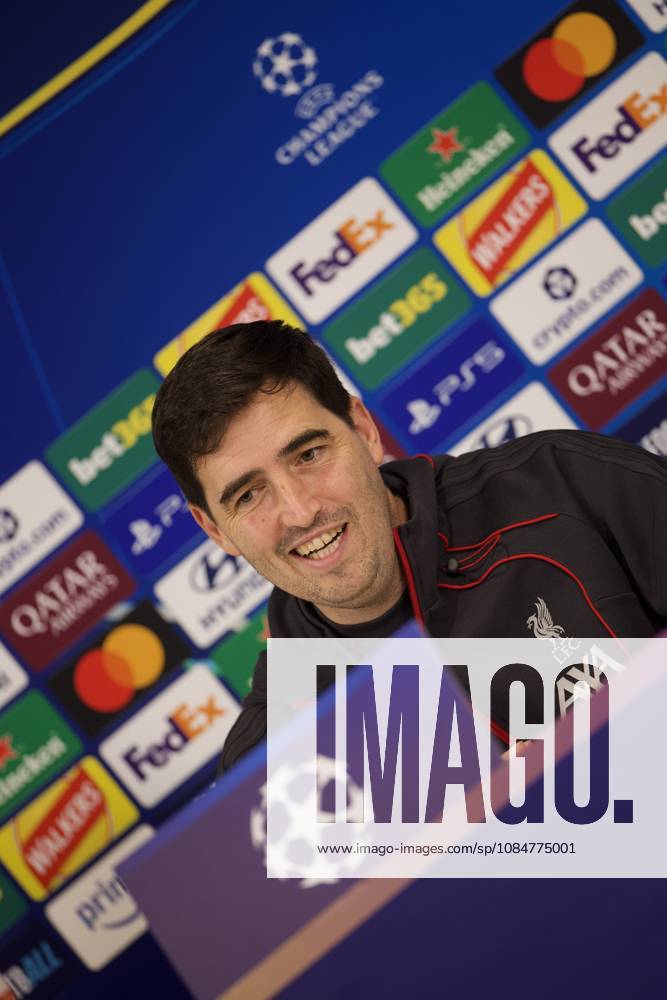 Football - UEFA Champions League - Liverpool FC v Villarreal CF - MD-1 LIVERPOOL, ENGLAND - Monday, October 19, 2026: Liverpool s head coach Andoni Iraola during a press conference, PK, Pressekonferenz at Anfield ahead of the UEFA Champions League 2026 27 League Phase MD3 match between Liverpool FC and Villarreal CF. (Photo by David Rawcliffe Propaganda) LIVERPOOL Anfield MERSEYSIDE ENGLAND