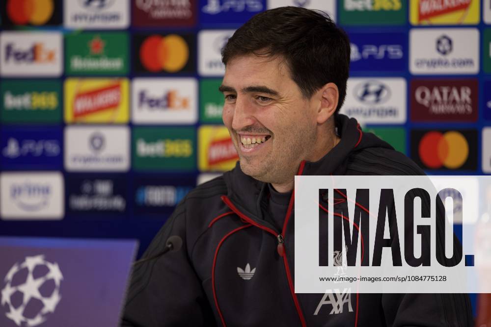Football - UEFA Champions League - Liverpool FC v Villarreal CF - MD-1 LIVERPOOL, ENGLAND - Monday, October 19, 2026: Liverpool s head coach Andoni Iraola during a press conference, PK, Pressekonferenz at Anfield ahead of the UEFA Champions League 2026 27 League Phase MD3 match between Liverpool FC and Villarreal CF. (Photo by David Rawcliffe Propaganda) LIVERPOOL Anfield MERSEYSIDE ENGLAND