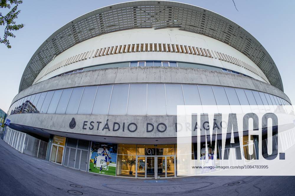, Estadio do Dragao , season 2026 2027 , UEFA Champions League football , press conference, PK, Pressekonferenz PSV , Picture shows outside view Estadio do Dragao Press conference and training PSV x208826904x
