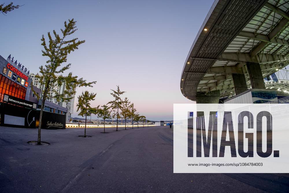 , Estadio do Dragao , season 2026 2027 , UEFA Champions League football , press conference, PK, Pressekonferenz PSV , Picture shows outside view Estadio do Dragao Press conference and training PSV x208826920x