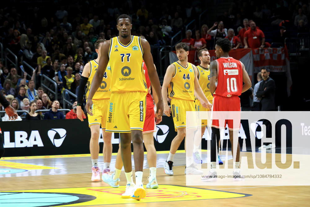 Germany, GER, DEU, Basketball, BBL Cup, Day 1, 2026–2027 Season, Berlin, ALBA Berlin vs. Bamberg Sima Fatty Yankuba ALBA Berlin 77, ALBA Spielerkreis nordphoto GmbH Engler Berlin Uber Arena Berlin Germany