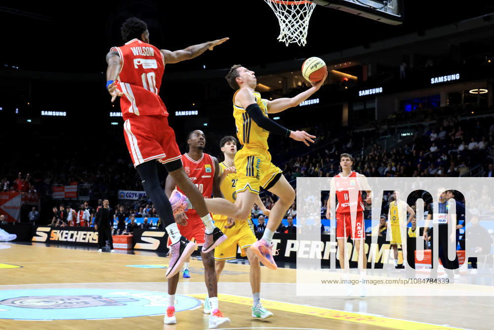 Germany, GER, DEU, Basketball, BBL Cup, Day 1, 2026–2027 Season, Berlin, ALBA Berlin vs. Bamberg, Justin Bean (ALBA Berlin) 34, Mylik Wilson (Bamberg) 10, nordphoto GmbH, Engler Berlin, Uber Arena Berlin, Germany