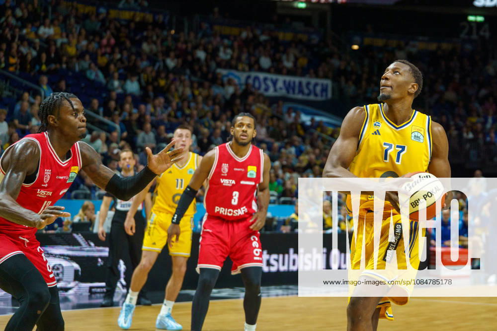Pictured: Sima, 77, Alba Berlin, October 19, 2026; Alba Berlin vs. BMA365 Bamberg Baskets, BBL Cup Round of 16, Basketball, 2026–27 Season, Uber Arena