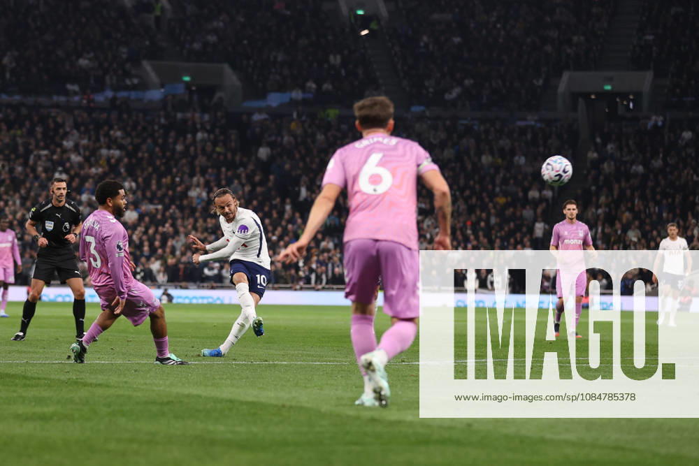Tottenham Hotspur gegen Coventry City, 19. Oktober 2026, London, Premier League, Fußball: Tottenham Hotspur gegen Coventry City – James Maddison von Tottenham Hotspur erzielt das erste Tor. Foto: Jacques Feeney, London, Großbritannien