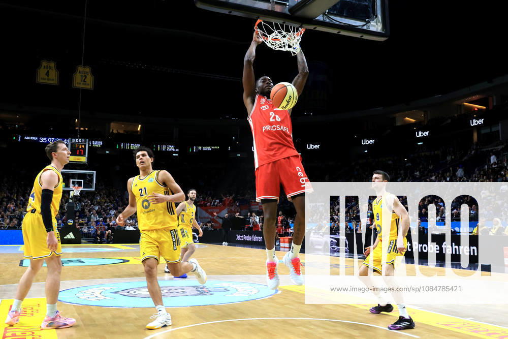 Germany, GER, DEU, Basketball, BBL Cup, Day 1, 2026–2027 Season, Berlin, ALBA Berlin vs. Bamberg, BRANDON ANGEL (ALBA Berlin) 21, JONAS MATTISSECK (ALBA Berlin) 9, Justin Bean (ALBA Berlin) 34, Hason Ward (Bamberg) 20, nordphoto GmbH, Engler Berlin, Uber Arena, Berlin, Germany