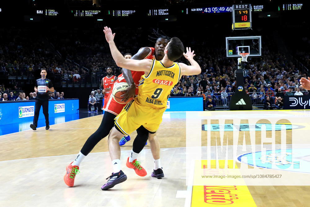 Germany, GER, DEU, Basketball, BBL Cup, Day 1, 2026–2027 Season, Berlin, ALBA Berlin vs. Bamberg, JONAS MATTISSECK (ALBA Berlin 9), Trevon Scott (Bamberg 13), nordphoto GmbH, Engler Berlin, Uber Arena, Berlin, Germany
