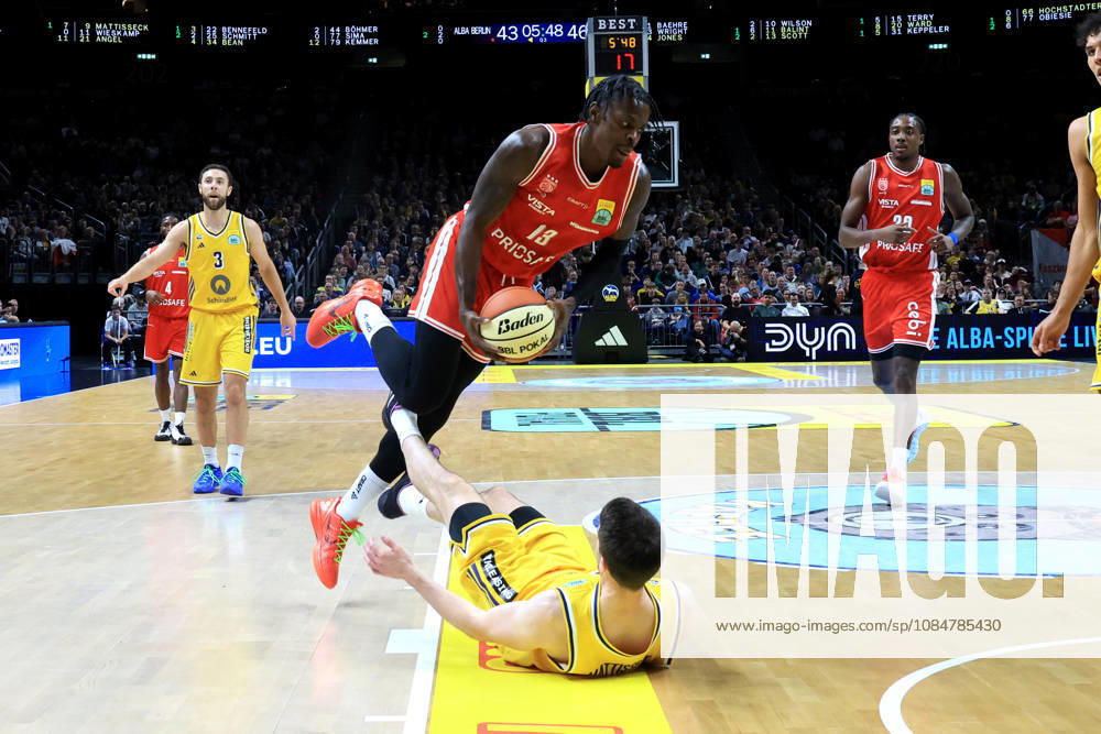 Germany, GER, DEU, Basketball, BBL Cup, Day 1, 2026–2027 Season, Berlin, ALBA Berlin vs. Bamberg, JONAS MATTISSECK (ALBA Berlin 9), Trevon Scott (Bamberg 13), nordphoto GmbH, Engler Berlin, Uber Arena, Berlin, Germany