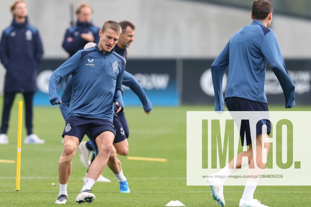 Club s Romeo Vermant pictured during a training session of Belgian soccer team Club Brugge KV, Tuesday 20 October 2026 in Knokke-Heist. Club is preparing for the third game in the UEFA Champions League league phase against French team Racing Club de Lens tomorrow. BRUNOxFAHY x190373945x