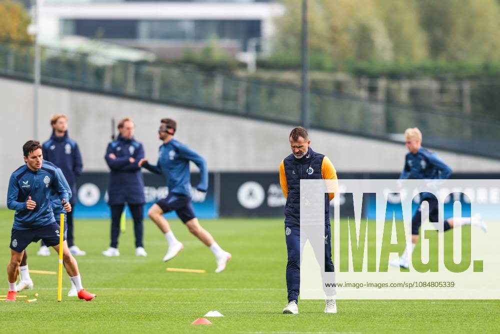 Club s head coach Ivan Leko pictured during a training session of Belgian soccer team Club Brugge KV, Tuesday 20 October 2026 in Knokke-Heist. Club is preparing for the third game in the UEFA Champions League league phase against French team Racing Club de Lens tomorrow. BRUNOxFAHY x190373935x