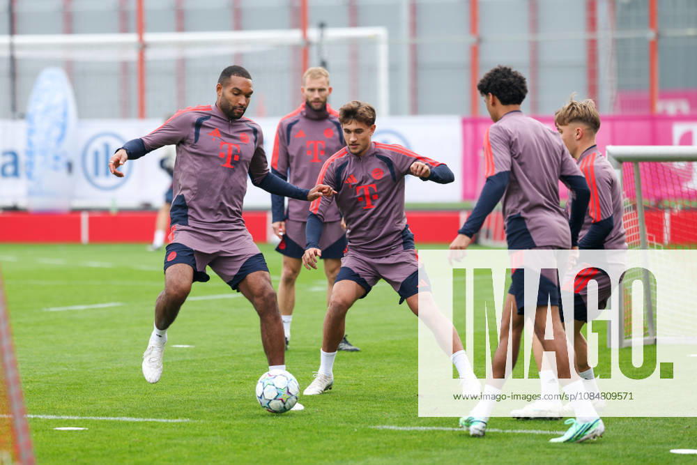 Practice match: Jonathan Tah (FC Bayern Munich, No. 04) with Tom Bischof (FC Bayern Munich, No. 08) and Nathaniel Brown (FC Bayern Munich, No. 11), with Lennart Karl (FC Bayern Munich, 42, GER, final training session, FC Bayern Munich, soccer, UEFA Champions League, Matchday 3, group stage, 2026–2027 season, October 20, 2026, GER, final training session, FC Bayern Munich, soccer, UEFA Champions League, Matchday 3, group stage, 2026–2027 season, October 20, 2026, Munich