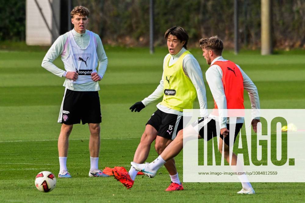Tomoya Ando, Marcus Mathisen, St. Pauli, Germany, Hamburg, Training Facility on Kollaustrasse, Soccer, 2. Bundesliga, FC St. Pauli