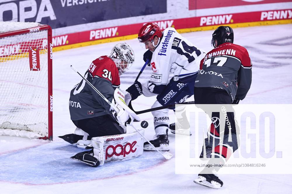 Curtis Valk, Schwenninger Wild Wings, No. 14, in front of the net of Janne Juvonen, Koelner Haie, No. 30, GER, Koelner Haie vs. Schwenninger Wild Wings, ice hockey, Penny DEL, Matchday 49, 2026–2027 season, October 20, 2026, GER, Cologne Sharks vs. Schwenninger Wild Wings, Ice Hockey, Penny DEL, Matchday 49, 2026–2027 Season, October 20, 2026, Cologne