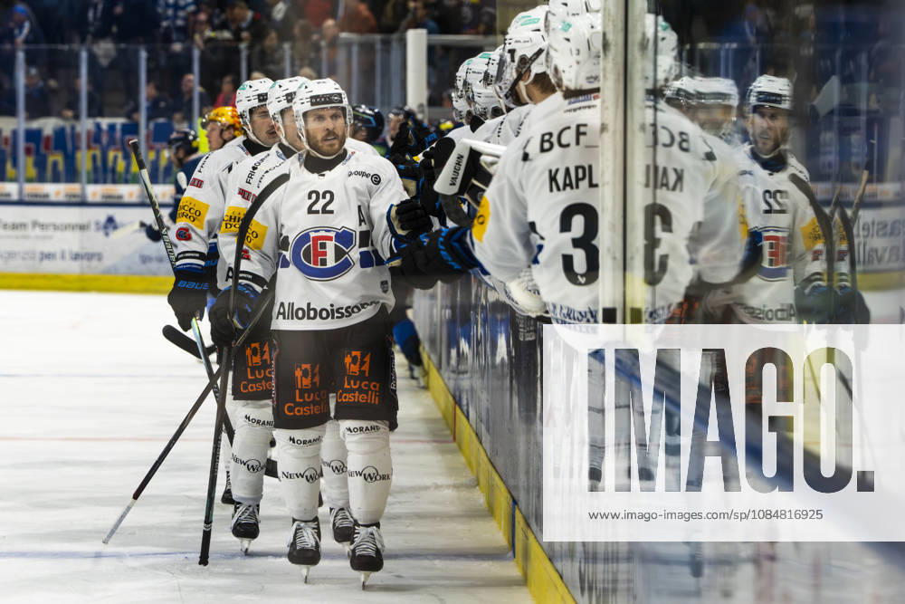 QUINTO, SWITZERLAND, OCTOBER 20 Christoph Bertschy of Fribourg celebrates his goal during the game between HC Ambri Piotta and Fribourg Gotteron at the Gottardo Arena on October 20, 2026, in Quinto, Switzerland (Quinto, Ticino, Switzerland)