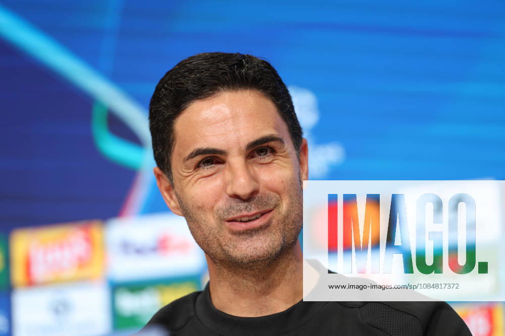Mikel Arteta, Arsenal FC head coach, at a press conference, laughing, GER, press conference, Arsenal FC, soccer, UEFA Champions League, Matchday 3, group stage, 2026–2027 season, October 20, 2026, GER, press conference, Arsenal FC, soccer, UEFA Champions League, Matchday 3, group stage, 2026–2027 season, October 20, 2026, Munich