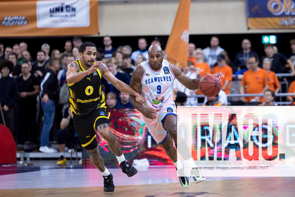 Deandre Lansdowne, ROSTOCK SEAWOLVES, 09 vs. Elijah Mitrou, Long, Aris Thessaloniki, 00 GER, Rostock Seawolves vs. Aris Thessaloniki, Basketball, BKT EuroCup, 2026–2027 Season, October 20, 2026 GER, Rostock Seawolves vs. Aris Thessaloniki, Basketball, BKT EuroCup, 2026–2027 season, October 20, 2026 Germany