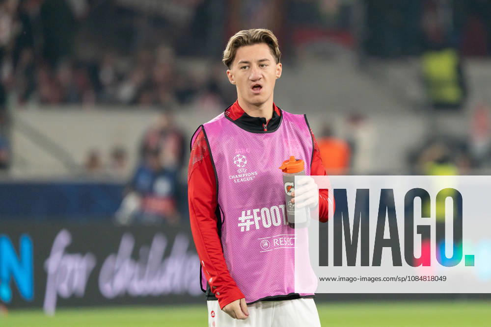 Warm-up, Angelo Stiller, VfB Stuttgart, 06, GER, VfB Stuttgart vs. Atlético Madrid, Soccer, UEFA Champions League, Matchday 3, 2026–2027 Season, October 20, 2026, GER, VfB Stuttgart vs. Atlético Madrid, Soccer, UEFA Champions League, Matchday 3, 2026–2027 season, October 20, 2026, Stuttgart