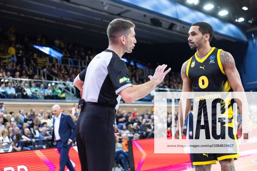 Elijah Mitrou Long Aris Thessaloniki, 00 with referee GER, Rostock Seawolves vs. Aris Thessaloniki, Basketball, BKT EuroCup, 2026–2027 season, October 20, 2026, GER, Rostock Seawolves vs. Aris Thessaloniki, Basketball, BKT EuroCup, 2026–2027 season, October 20, 2026, Germany