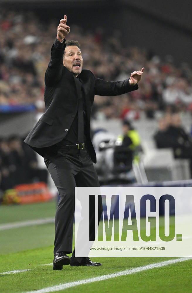 Coach Diego Simeone of Atlético de Madrid on the sidelines, gesturing during the Champions League match between VfB Stuttgart and Atlético Madrid on October 20, 2026. DFL regulations prohibit any use of photographs as image sequences and or quasi-video. Champions League VVfB Stuttgart vs. Atlético Madrid