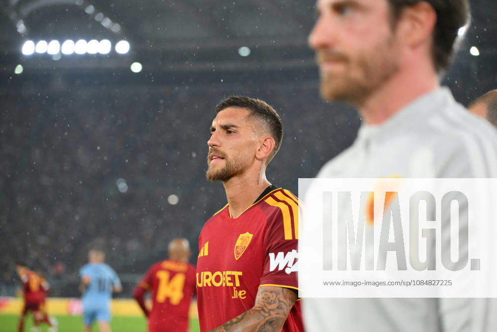 IPA89965272 - Lorenzo Pellegrini of Roma during the UEFA Champions League soccer match between Roma and Slovan Bratislava at the Stadio Olimpico on October 20, 2026, in Rome, Lazio. During the AS Roma vs. Slovan Bratislava UEFA Champions League soccer match in Rome, Italy, on October 20, 2026