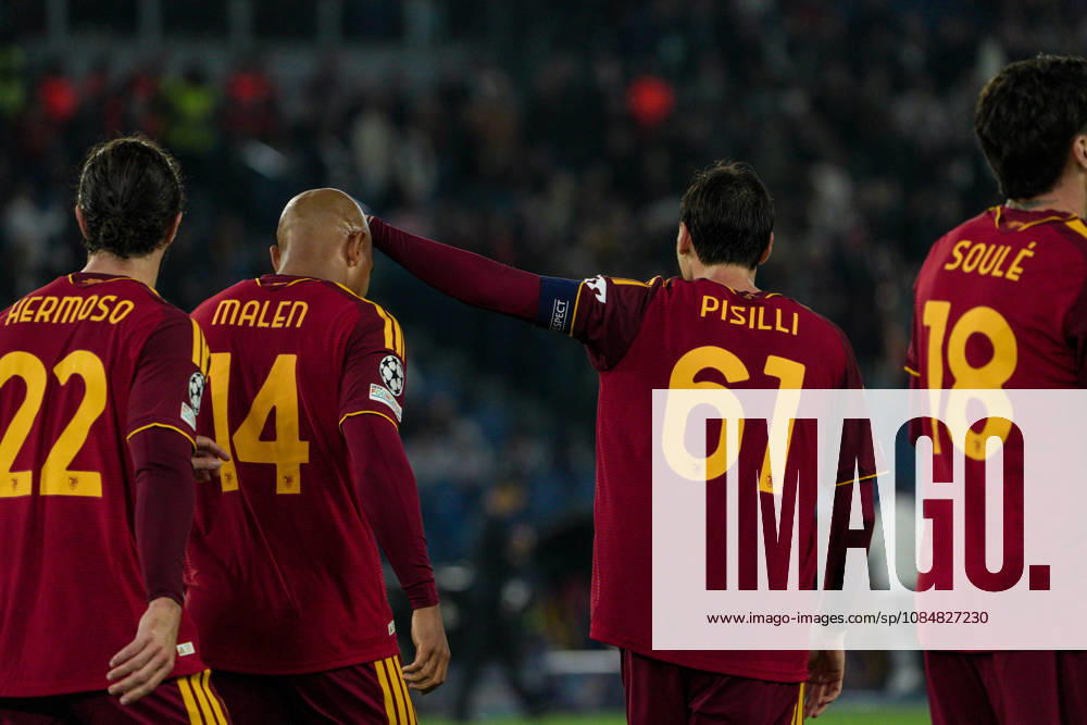 IPA89965275 - Niccolo Pisilli of AS Roma and Donyell Malen of AS Roma during the AS Roma vs. Slovan Bratislava UEFA Champions League soccer match in Rome, Italy, on October 20, 2026
