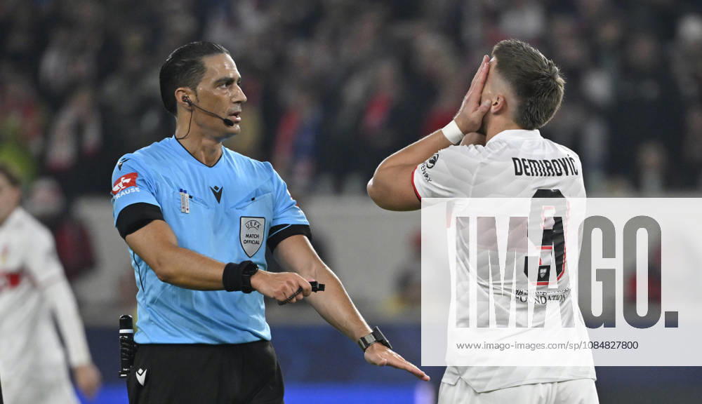 Ermedin Demirovic, VfB Stuttgart 09, disappointed after missing a scoring opportunity; gesture; referee Serdar Goezuebueyuek, NED; Champions League, VfB Stuttgart vs. Atlético Madrid, October 20, 2026; DFL REGULATIONS PROHIBIT ANY USE OF PHOTOGRAPHS AS IMAGE SEQUENCES AND OR QUASI-VIDEO Champions League VfB Stuttgart vs. Atlético Madrid