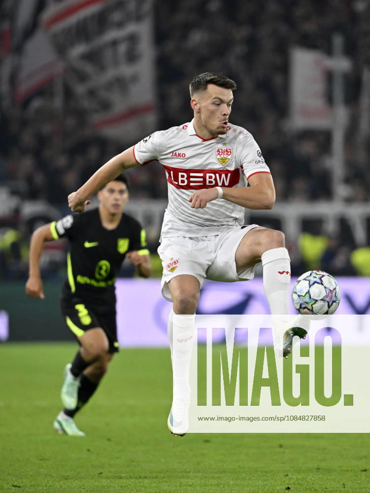 Dzenan Pejcinovic, VfB Stuttgart, 17, action with the ball, shot on goal, action, scoring chance, Champions League, VfB Stuttgart vs. Atlético Madrid, October 20, 2026. DFL regulations prohibit any use of photographs as image sequences and or quasi-VVIDEO Champions League VfB Stuttgart vs. Atlético Madrid