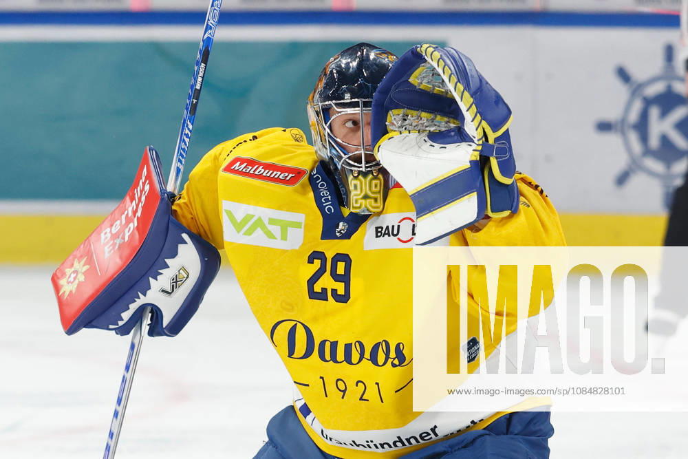 Swiss Life Arena, Zurich, SWITZERLAND, 2026–2027 Season, Men s Ice Hockey National League, ZSC Lions vs. HC Davos, Goaltender Sandro Aeschlimann, HC Davos