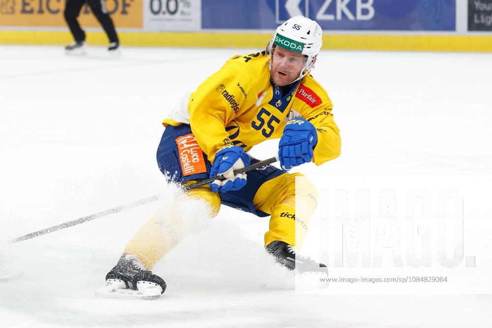 Swiss Life Arena, Zurich, SWITZERLAND, 2026–2027 Season, Men s Ice Hockey National League, ZSC Lions vs. HC Davos, Calle Andersson, HC Davos