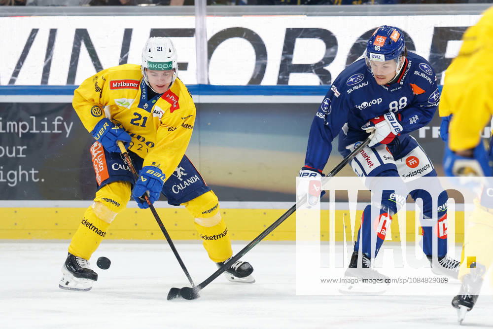 Swiss Life Arena, Zurich, SWITZERLAND, 2026–2027 Season, Men s Ice Hockey National League, ZSC Lions vs. HC Davos, Julian Parree (li), HC Davos vs. Malte Stroemwall, ZSC Lions