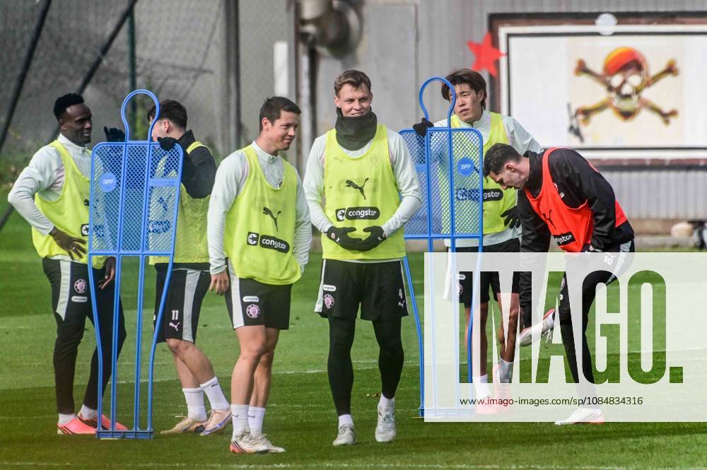 Abdoulie Ceesay, Arkadiusz Pyrka, Rasmussen, Mathias Nemeth, David Tomoya Ando, Branimir Hrgota, St. Pauli, Germany, Hamburg, Training Facility on Kollaustrasse, Soccer, 2. Bundesliga, FC St. Pauli
