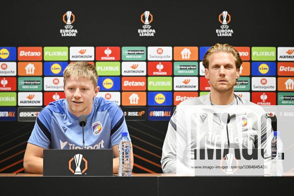 From left soccer player Lukas Cerv and coach Radoslav Kovac of Viktoria Plzen speak during the press conference, PK, Pressekonferenz prior to the fotball UEFA Europa League 3rd round match: Viktoria Plzen vs Levski Sofia in Pilsen, Czech Republic, October 21, 2026. (CTKxPhoto MiroslavxChaloupka) CTKPhotoP2026102106151 CTKPhotoP2026102106151