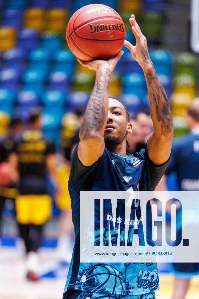Judah Mintz (Frankfurt Skyliners, 10) during the BKT EuroCup match on gameday 4 between Frankfurt Skyliners vs. La Laguna Tenerife at Suwag Energie Arena on October 21, 2026 in Frankfurt, Germany Hessen Deutschland