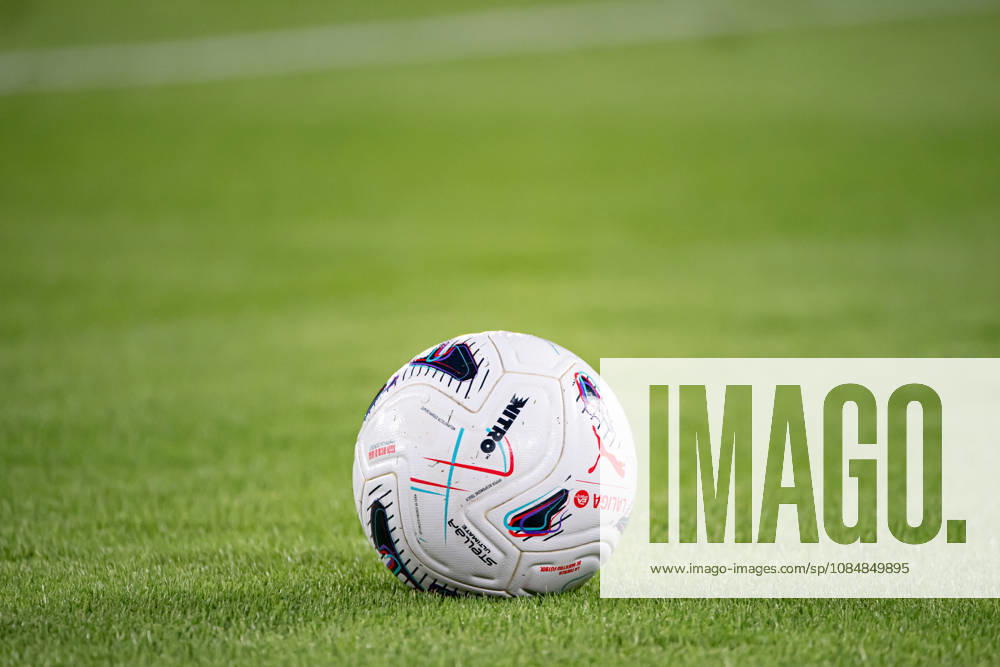 The official ball of LaLiga EA sports during the LaLiga EA Sports, match between Levante UD and Athletic Club at Ciutat de Valencia stadium Soccer 2026: LaLiga: Levante UD - Athletic Club - ZUMAs385 20261021_zsp_s385_001